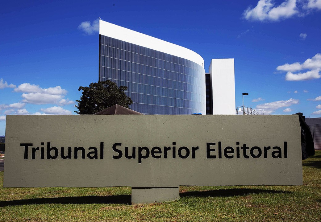 TSE: Ministro Sérgio Banhos indefere pedido da APIB para participar como “Amicus Curiae” no julgamento do cacique pelo TSE