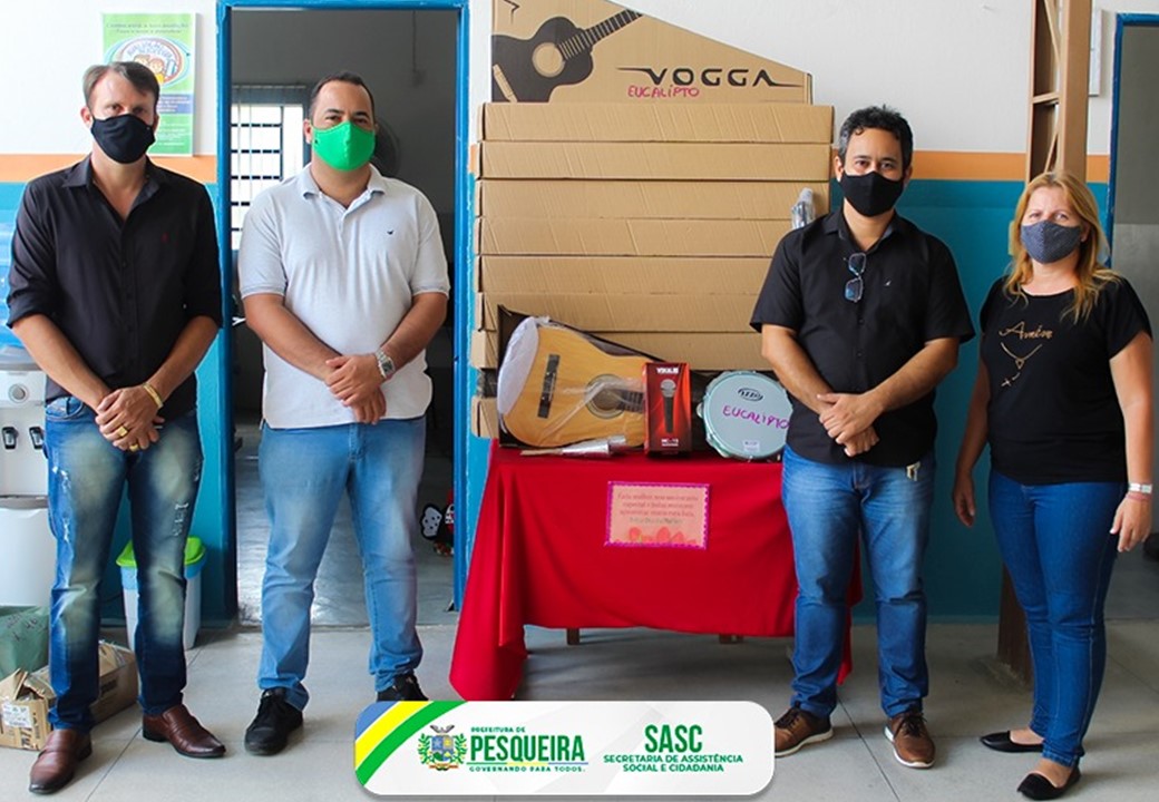 PESQUEIRA| Secretaria de Assistência Social e Cidadania faz entrega de instrumentos musicais