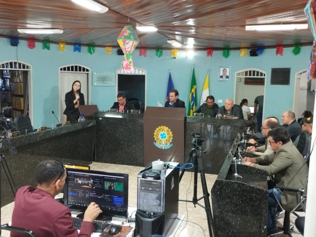 Câmara de Sanharó: Emoção e Comprometimento em reunião altamente proativa
