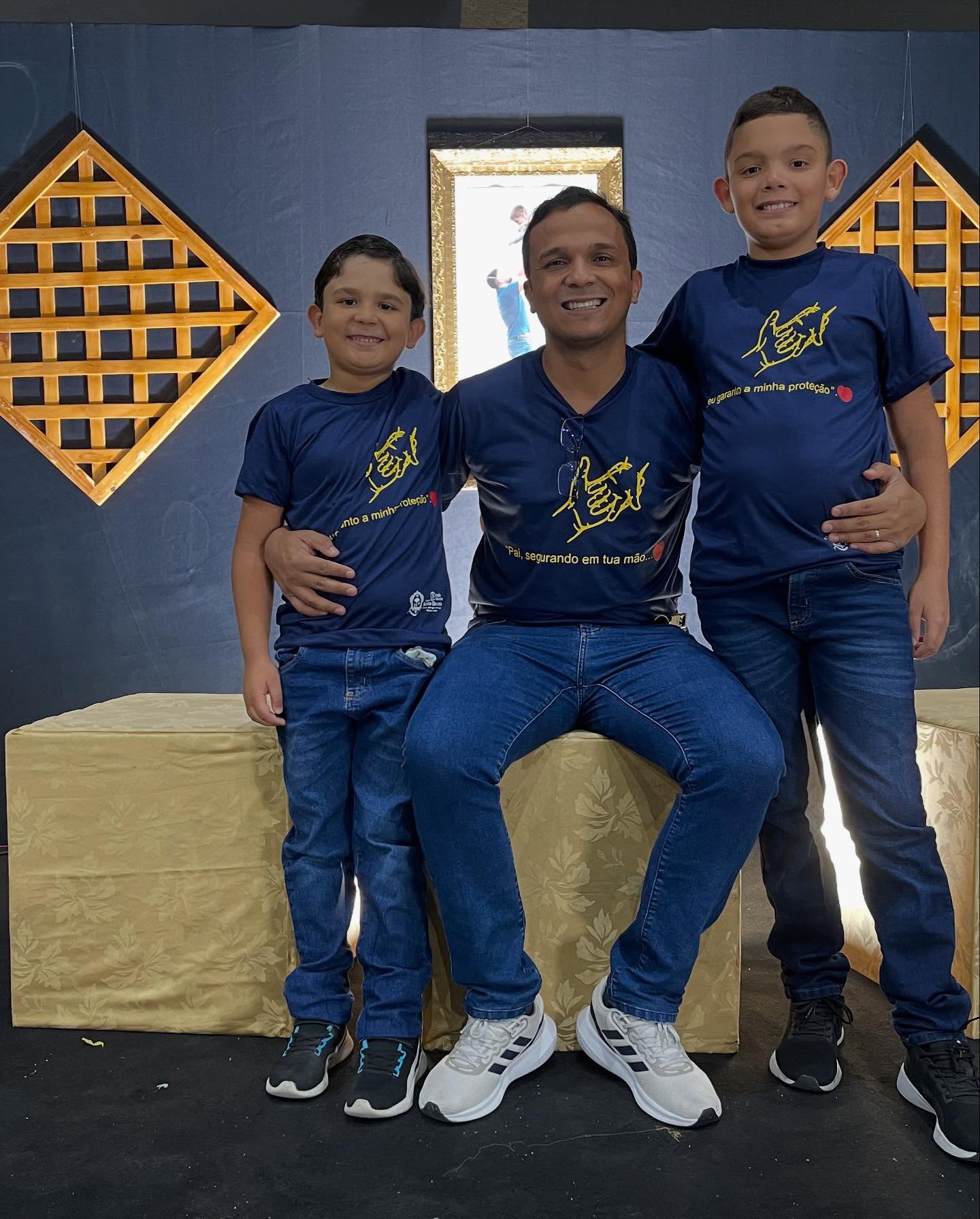 UILAS E FILHOS
